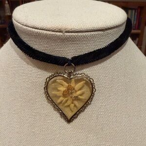 Vintage Edelweiss Choker Necklace